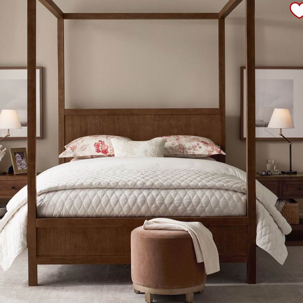 WHHAAAATTTT!! Great Markdown!! One day  !FIVE (5) POTTERY BARN UNDER THE SEA!!